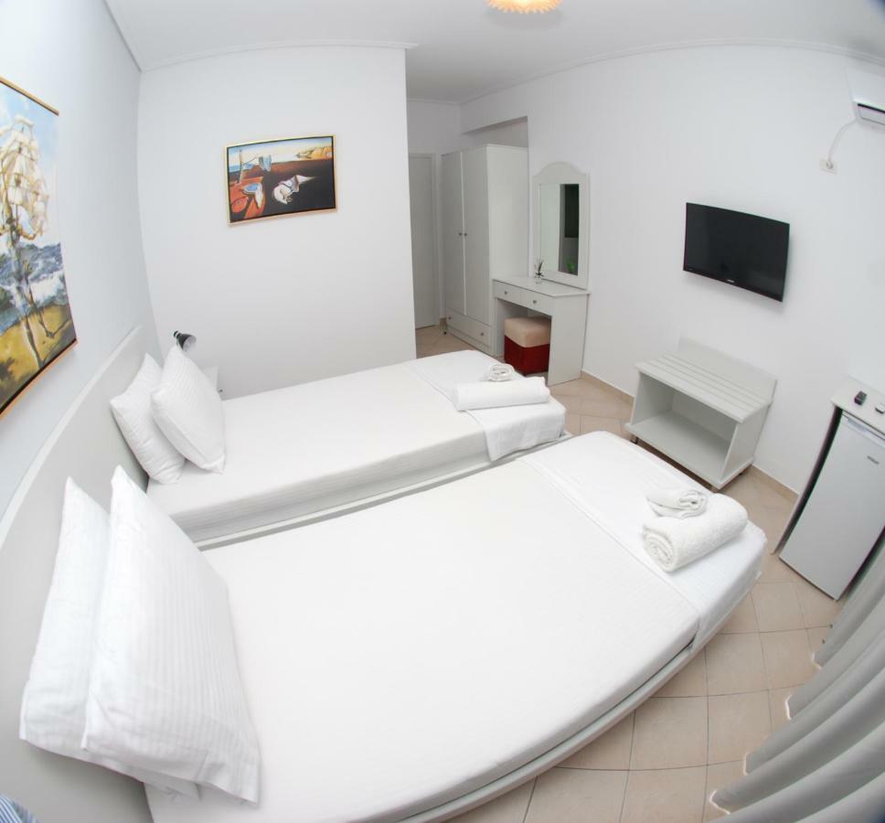 Hotel MS Sarandë Buitenkant foto