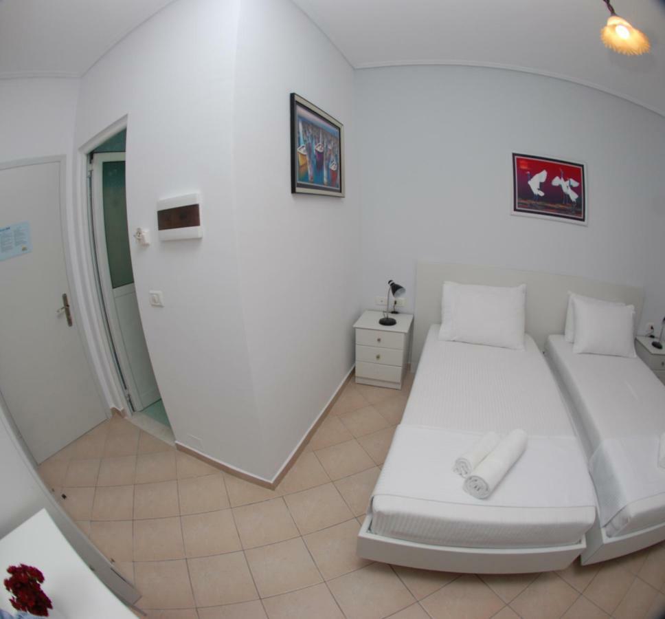 Hotel MS Sarandë Buitenkant foto
