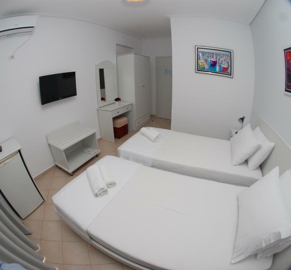 Hotel MS Sarandë Buitenkant foto
